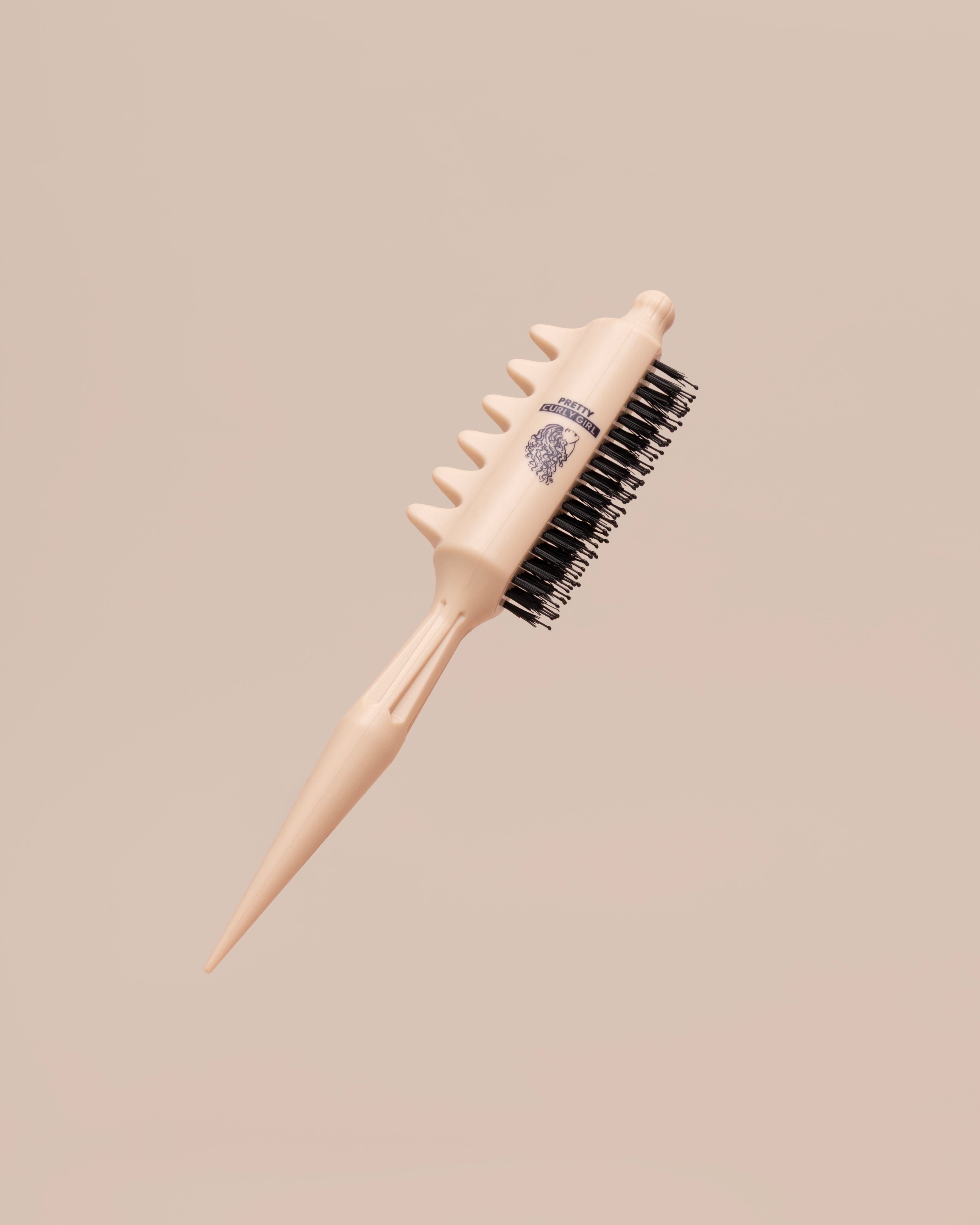 Large Clump Brush | Pretty Curly Girl | Curly girl method approved | Vegan curly hair products | Krullen | Krullend haar | Krullenborstel voor volume en definitie | Curly hair brush for large clumps | Curly girl approved
